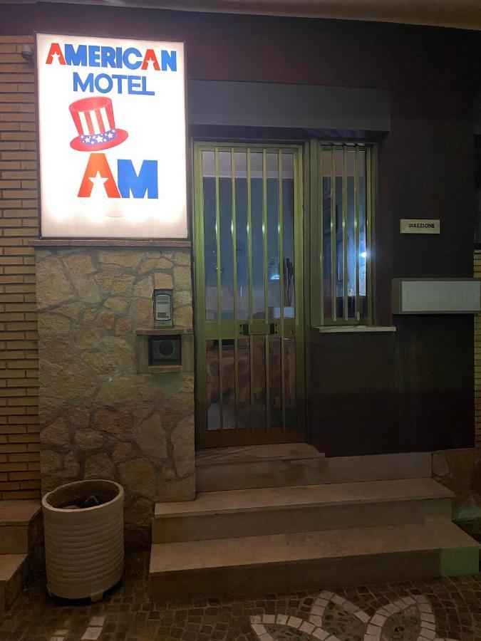 سيستيرنا دي لاتينا American Motel المظهر الخارجي الصورة