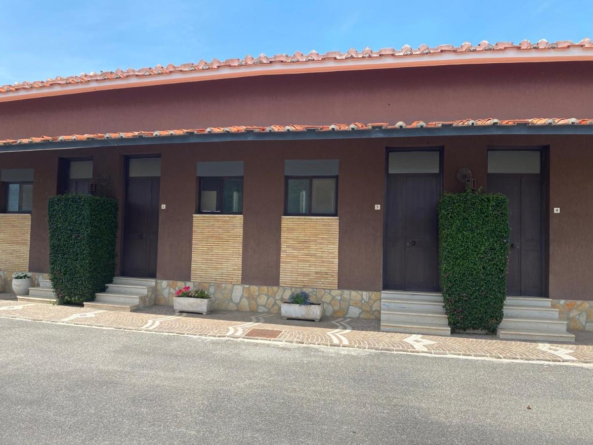 سيستيرنا دي لاتينا American Motel المظهر الخارجي الصورة